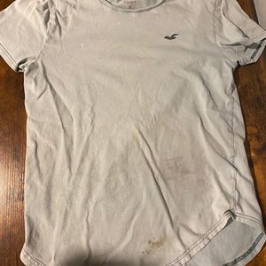 Hollister t-shirt